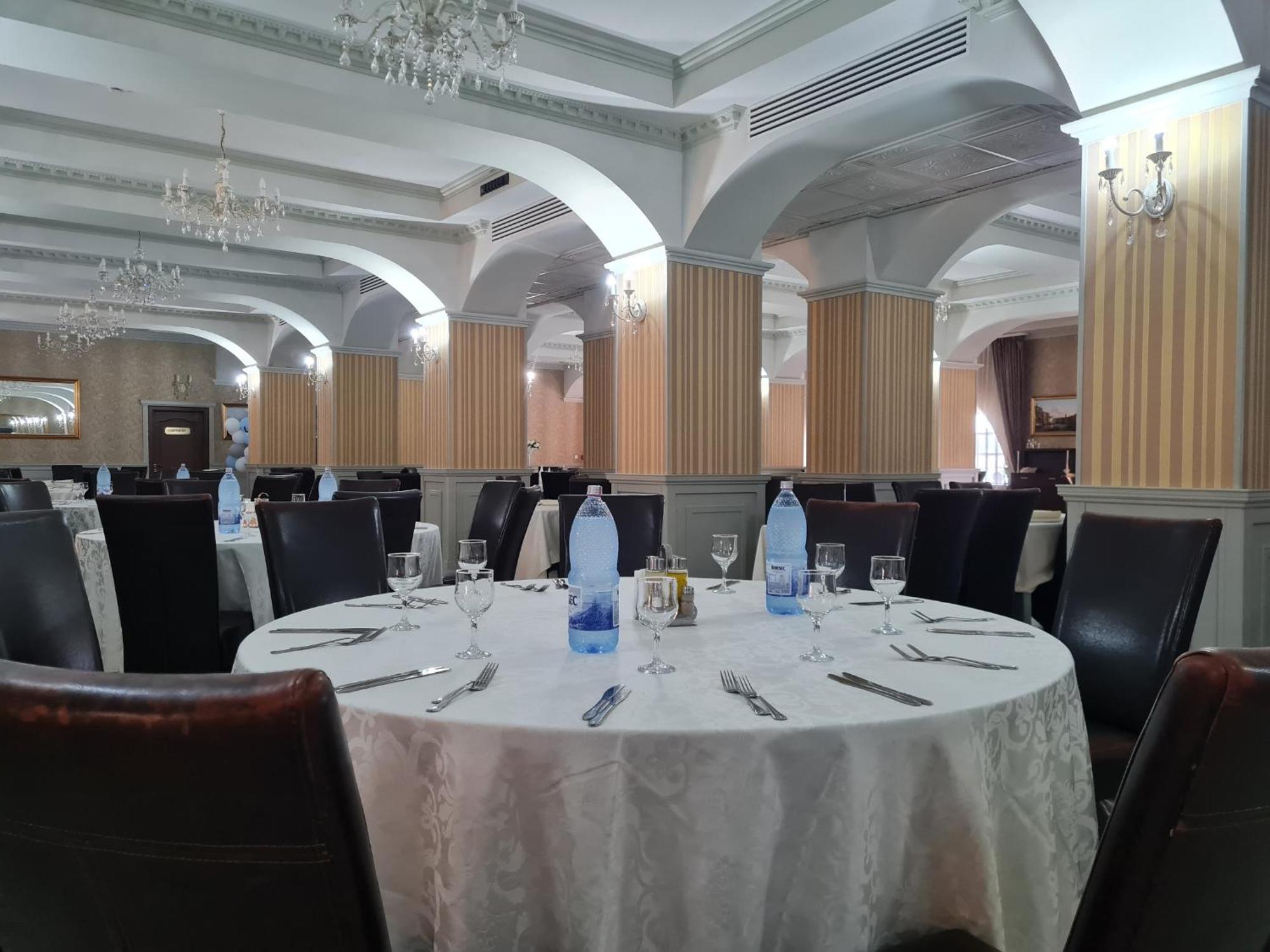 Hotel Valahia Targoviste Eksteriør billede