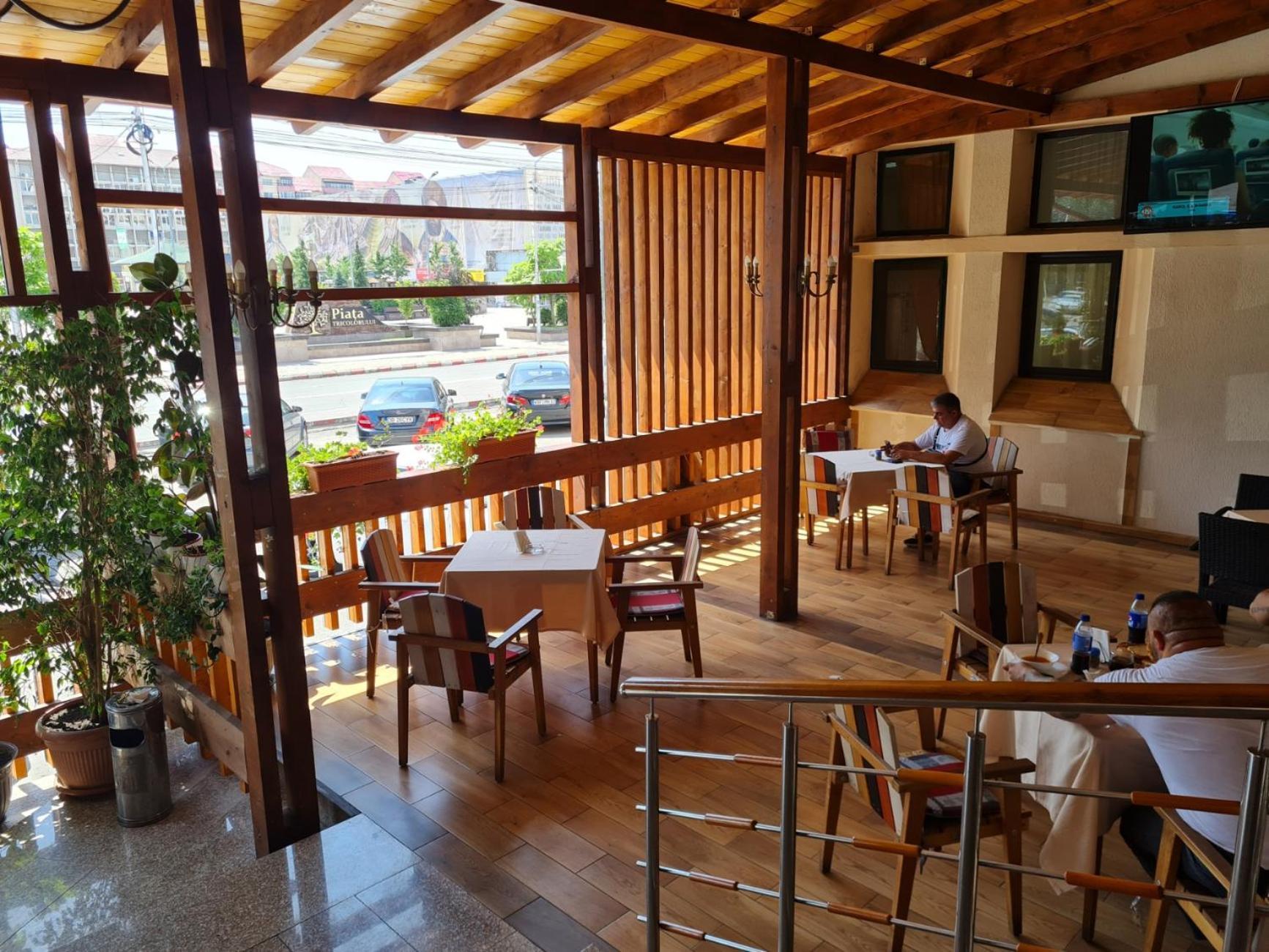 Hotel Valahia Targoviste Eksteriør billede