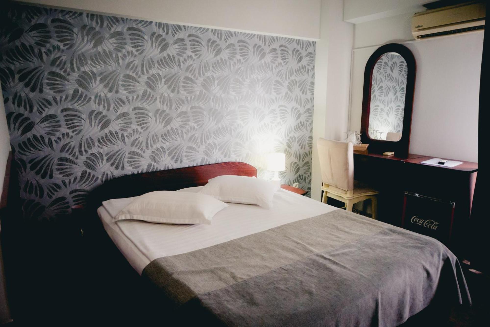 Hotel Valahia Targoviste Eksteriør billede