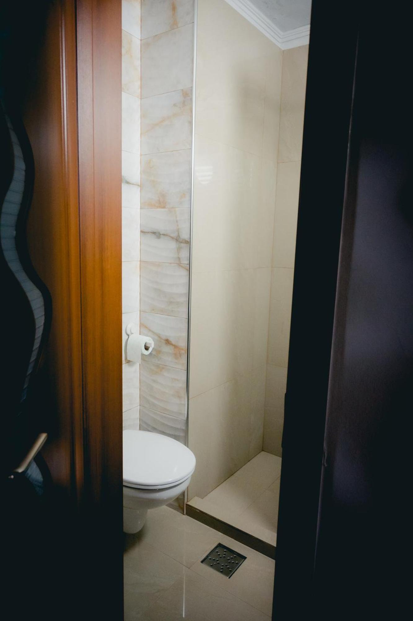 Hotel Valahia Targoviste Eksteriør billede