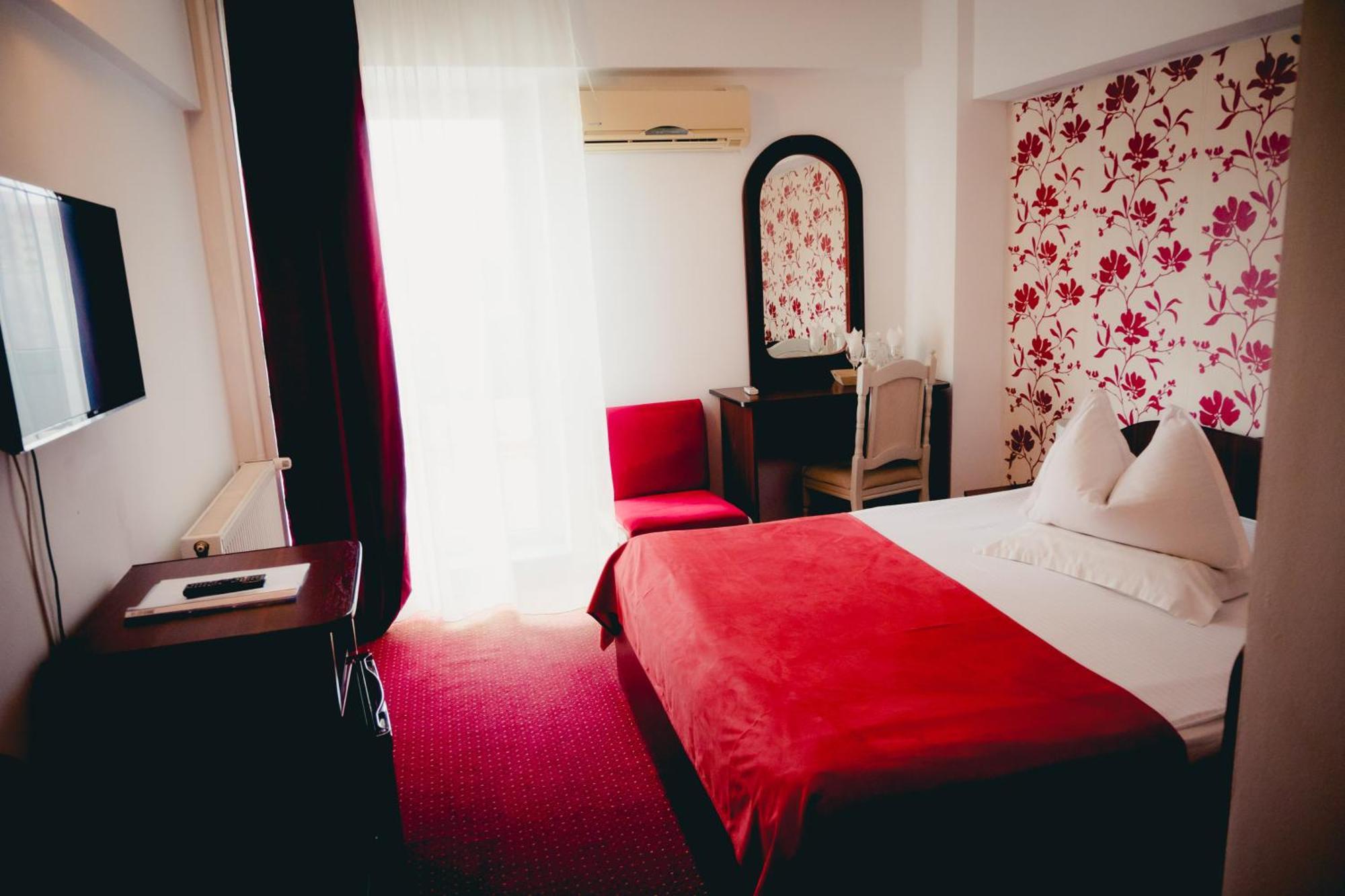 Hotel Valahia Targoviste Eksteriør billede