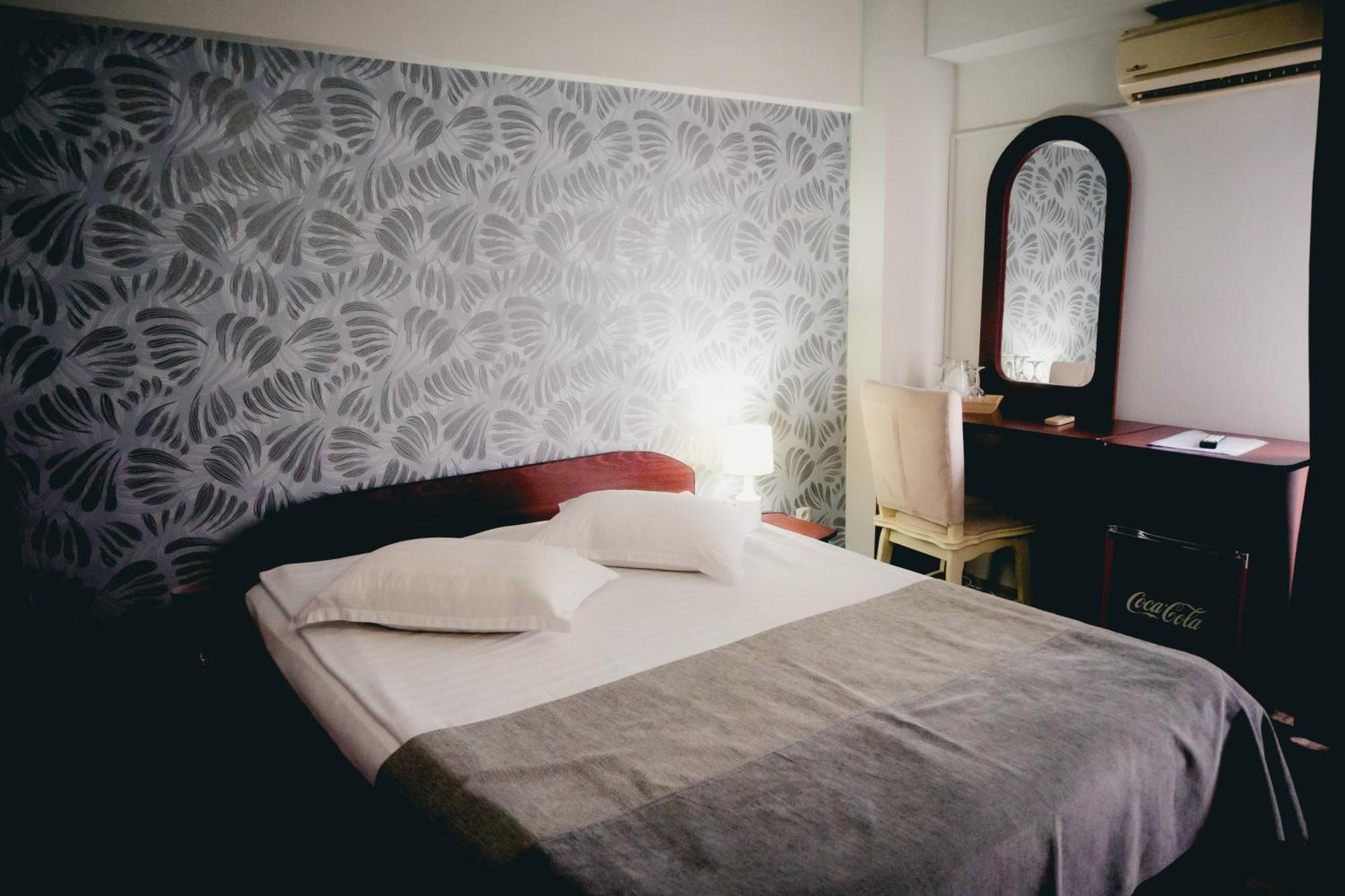 Hotel Valahia Targoviste Eksteriør billede
