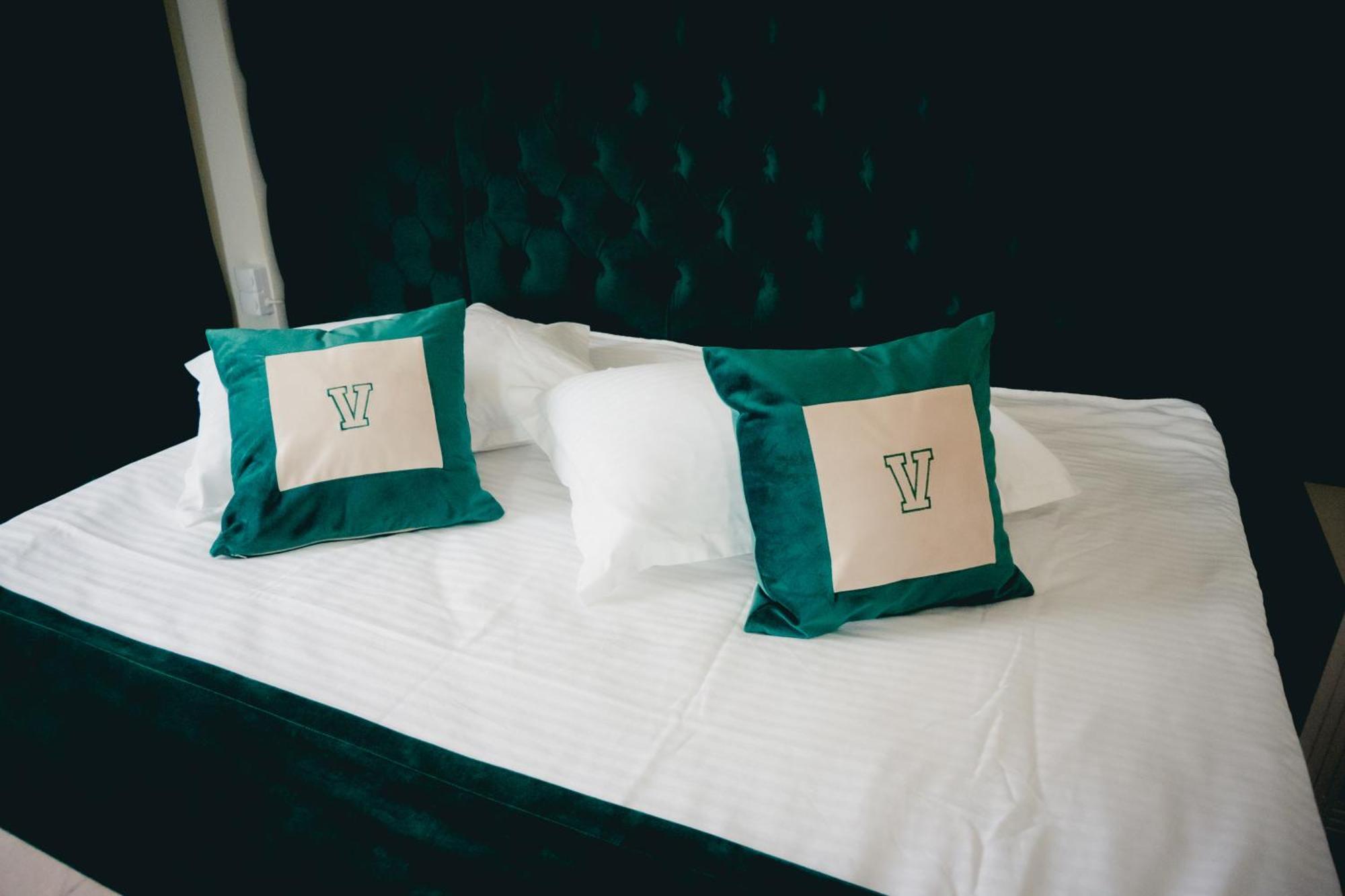 Hotel Valahia Targoviste Eksteriør billede