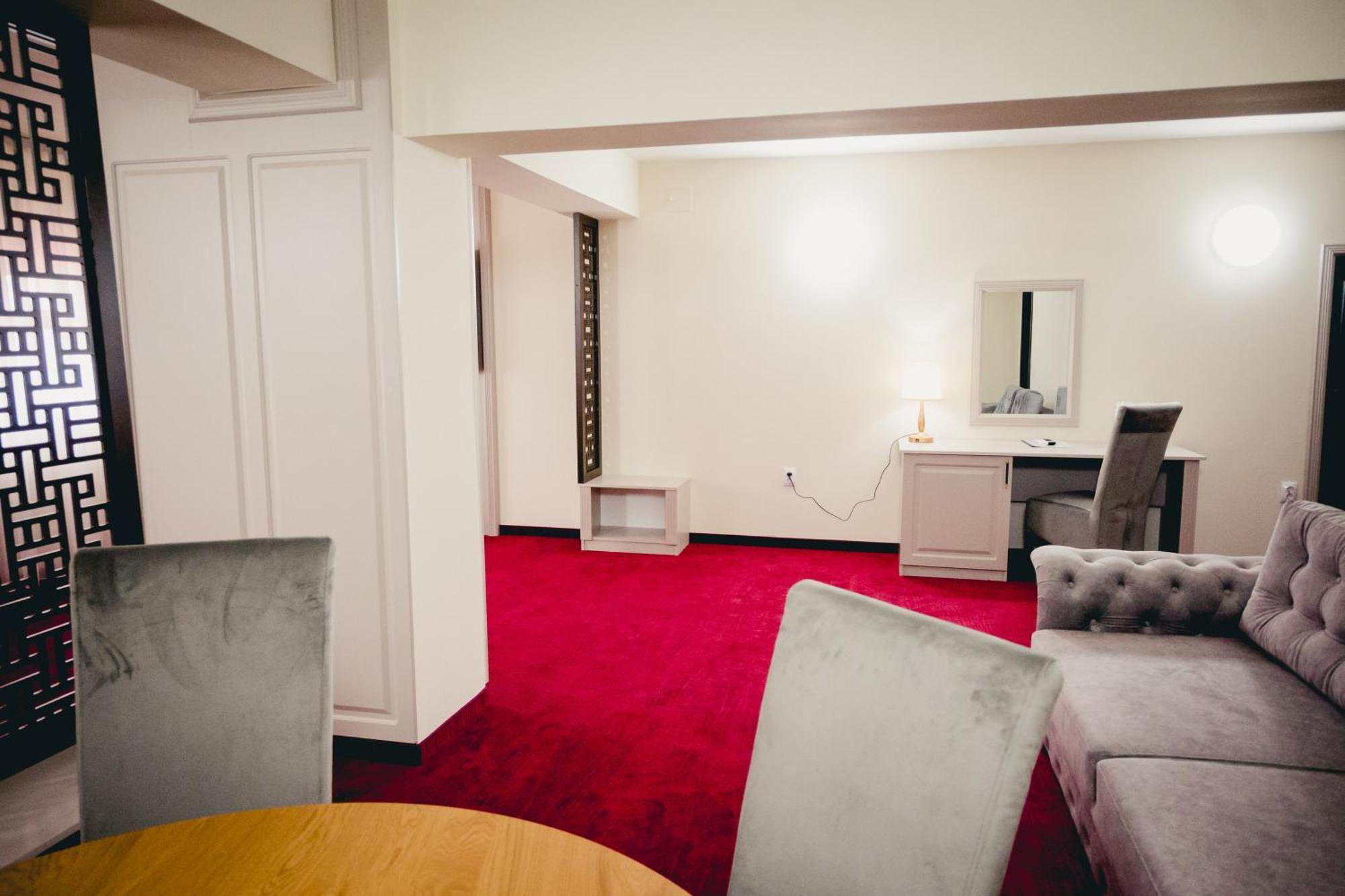 Hotel Valahia Targoviste Eksteriør billede