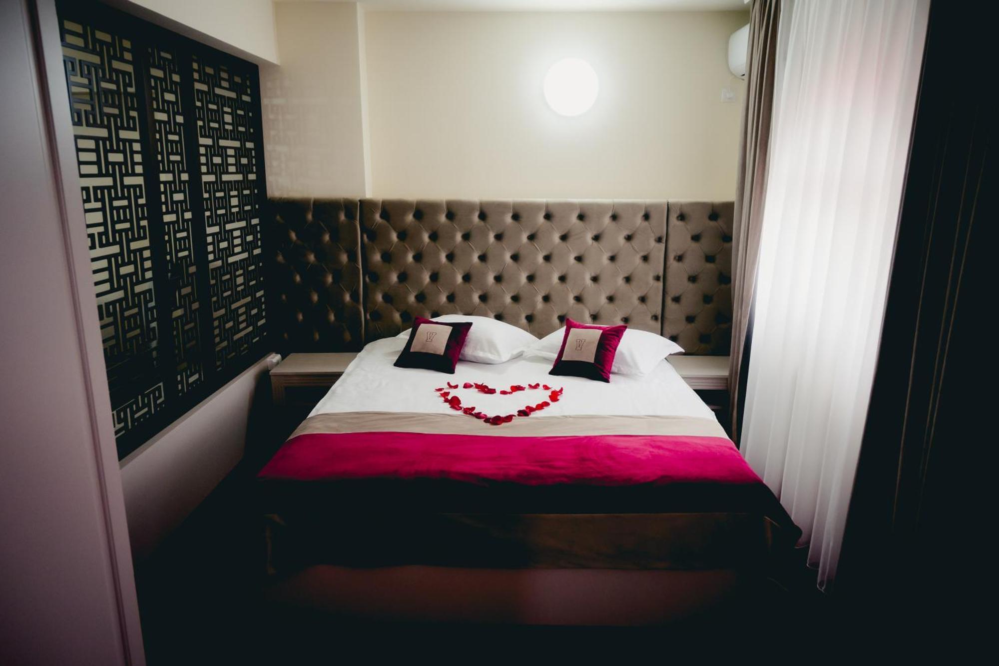 Hotel Valahia Targoviste Eksteriør billede