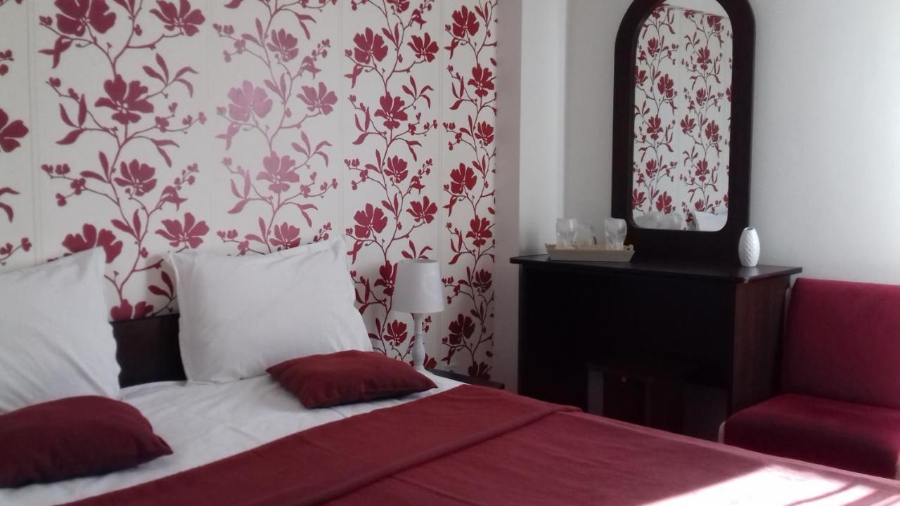 Hotel Valahia Targoviste Eksteriør billede